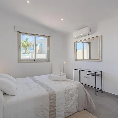 Caterina, Luxury With Heated Pool Ocean View In Adeje, Tenerife Villa *