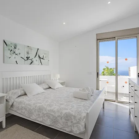 Villa Caterina, Luxury With Heated Pool Ocean View In Adeje, Tenerife *