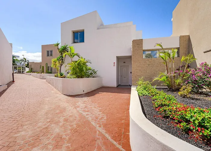 Caterina, Luxury With Heated Pool Ocean View In Adeje, Tenerife Βίλα