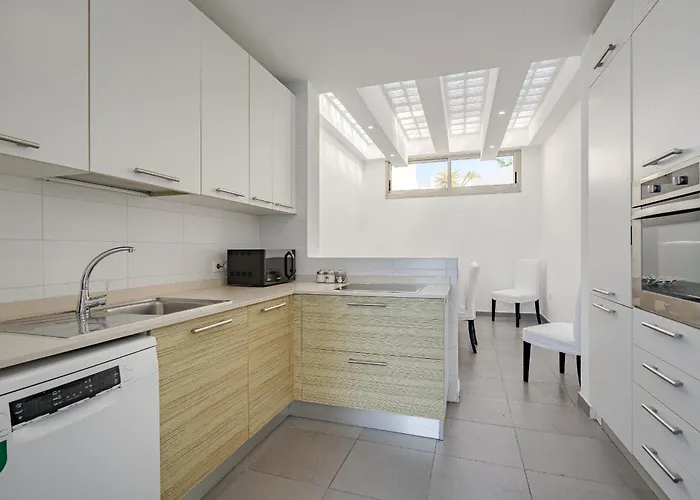 Caterina, Luxury With Heated Pool Ocean View In Adeje, Tenerife Βίλα